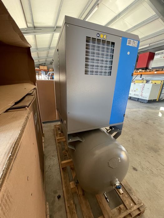 Compresor NOU Cu surub - Power System Kelvin 15 Kw-10 Bar - 500 L, DF