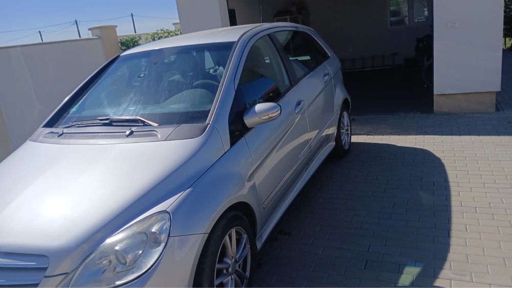 Vănd Mercedez-Benz B 180 CDI