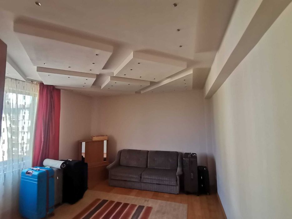 Apartament 3 camere , cu 2 bai (Garaj subteran inclus) de închiriat – Prima Nufărul
