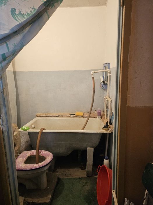 1/8/9 Продаётся общежитие