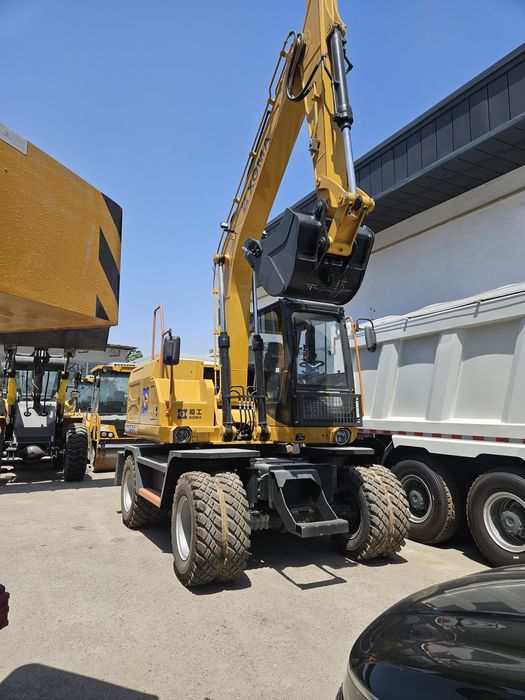 Экскаватор колёсный XGMA XG8165W 0.65м3