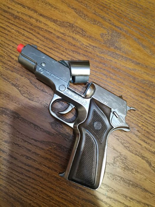 Античен метален пистолет с капси Gonher