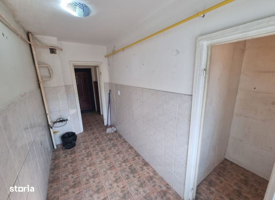 Apartament  2 camere Podu Ros , 52 metri, etaj 1 Cod:160942