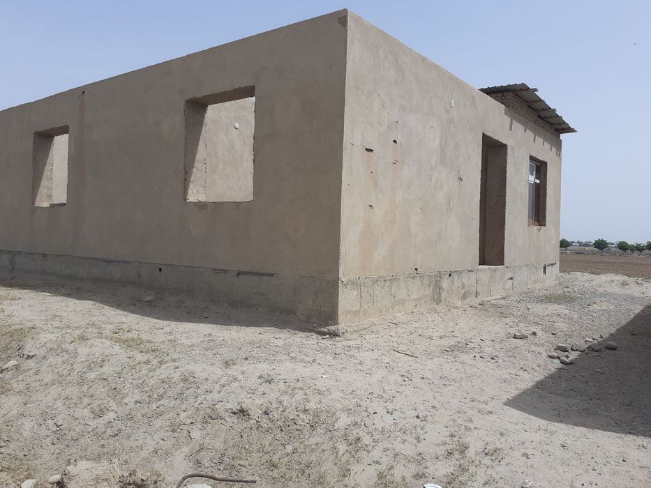 Курилиши тугалланмаган ховли сотилади Термиз Тумани Намуна центркамаз