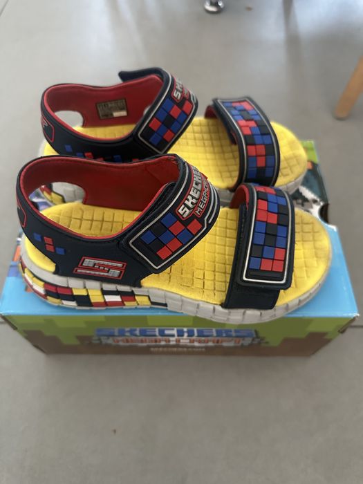 Sandale skechers marimea 33