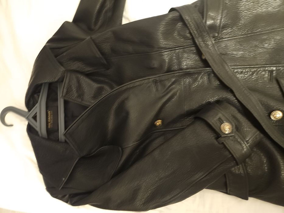 Плащ в хорошем состоянии