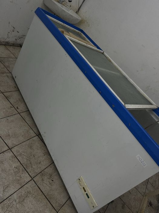 Морозильник 200 л б/у с новым мотором