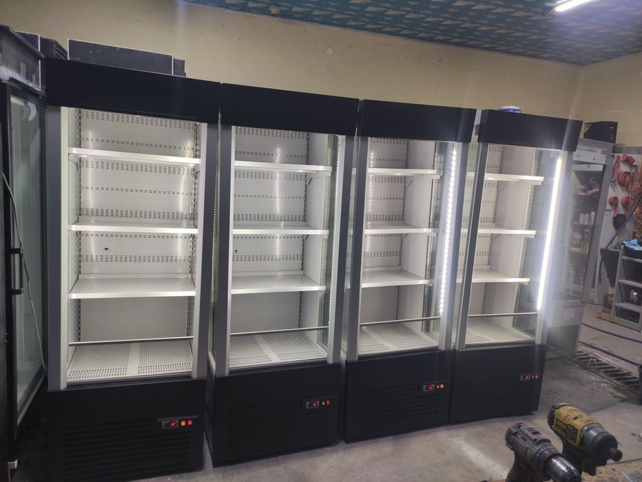 Витринный холодильник