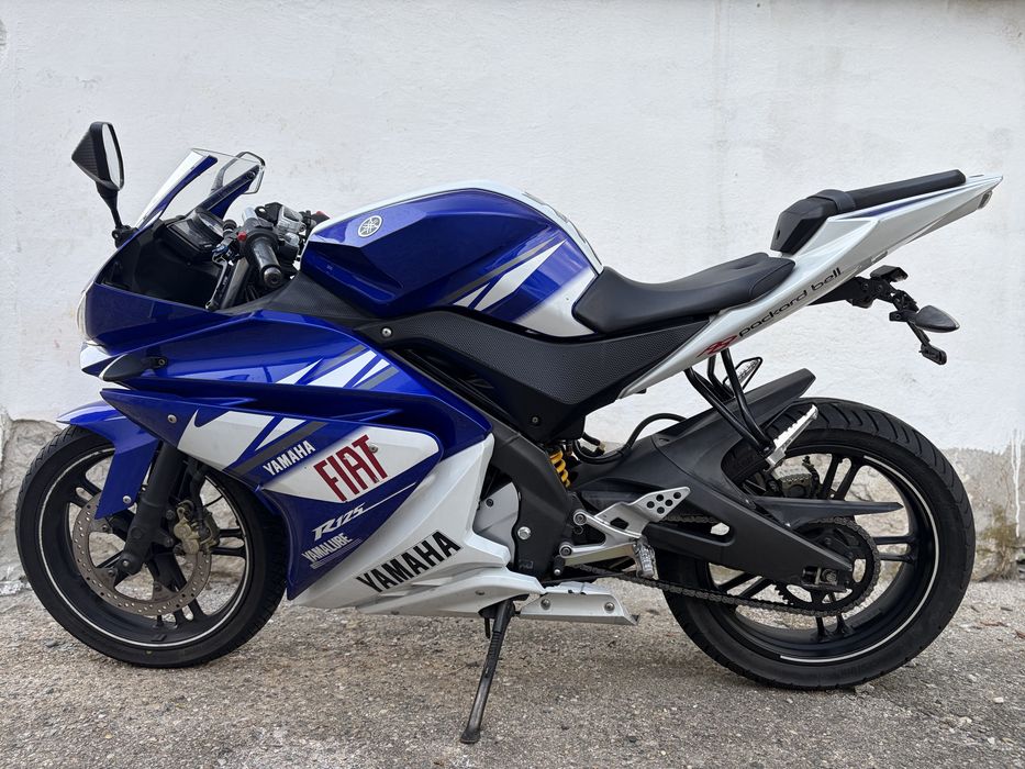 Yamaha YZF R125 2010  - A1 16 ani
