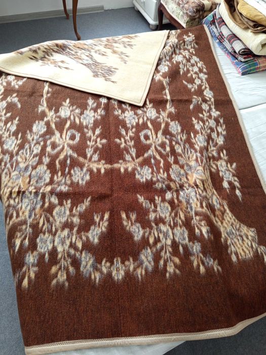 Вълнени одеала неупотребявани