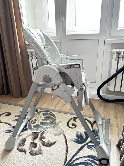 Детский стульчик для кормлениЯ