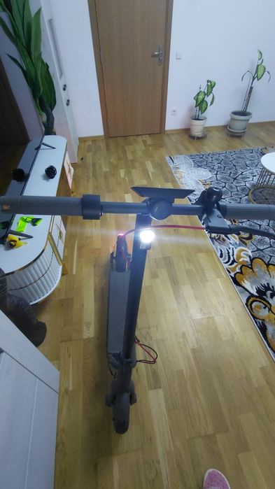 Trotineta Navee v40i