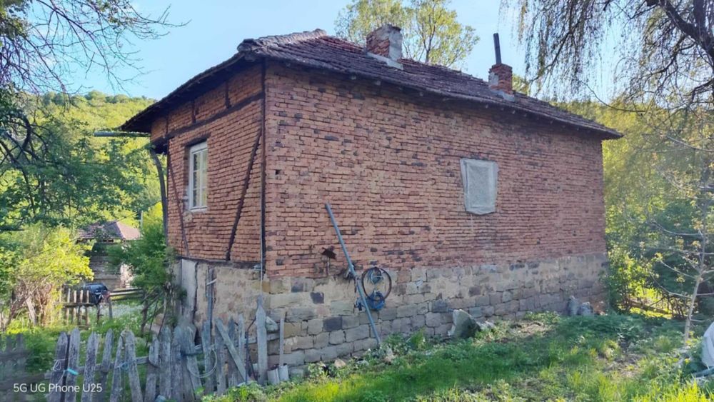 Продава се Къща в с. Бойковец, Област София-област - 180 кв.м за 556 €/кв.м - Снимка #3