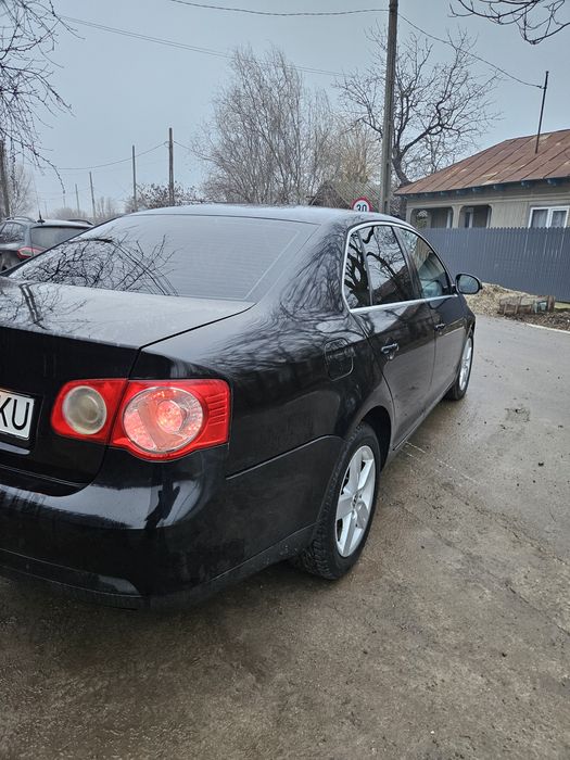Vând VW Jetta 1.9 tdi