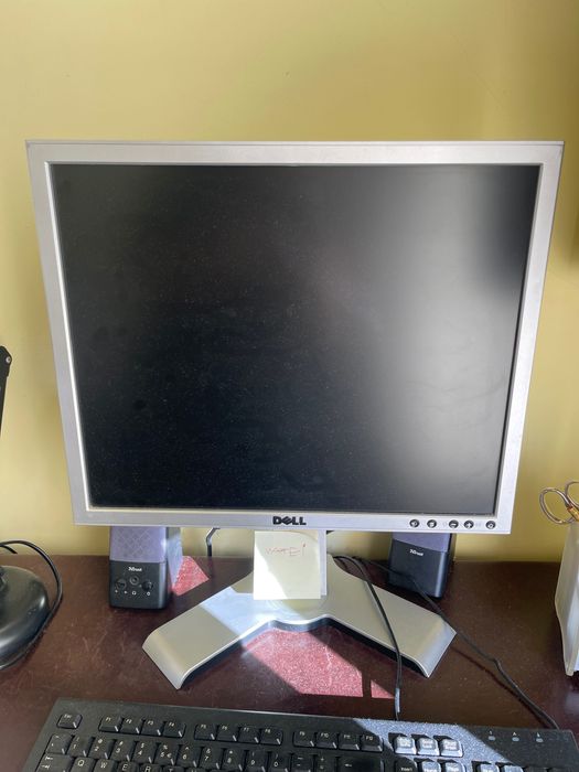 Unitate pc Dell + monitor Dell 17 inch