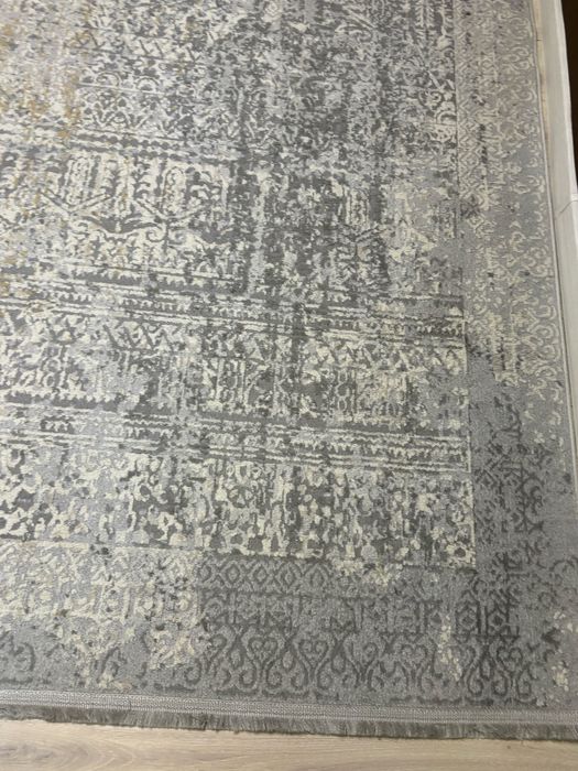 Продам ковер в хорошем состоянии