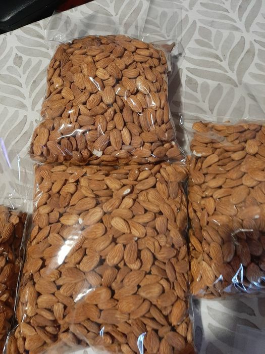 Българси хрубкави бадем