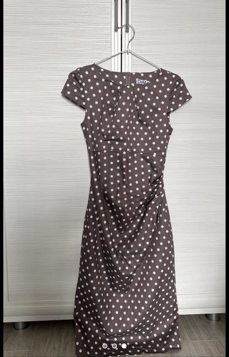 Платья каждая по 5000