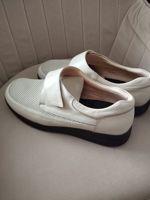 Ортопедични обувки 43 номер- уголемени -29 см стелка