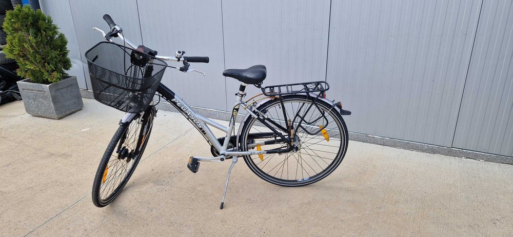 Дамски алуминиев велосипед Pegasus 28"колело с кошница