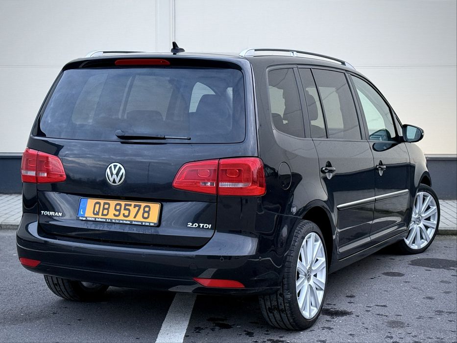 VW Touran 2.0 TDI, 7 locuri, Facelift, Piele, Panoramic, Navi!