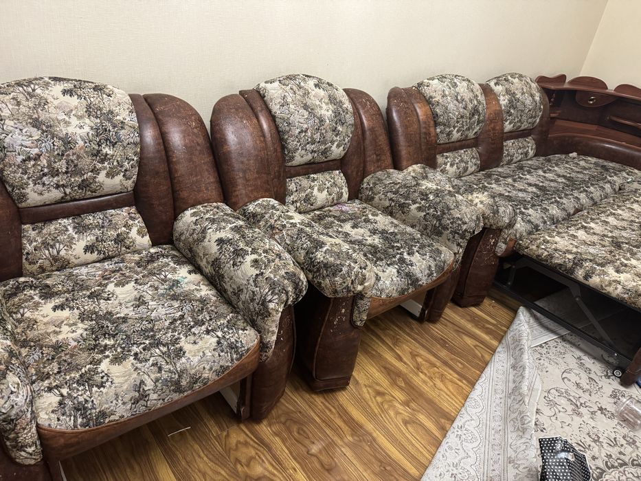 Большой угловой диван-трасформер