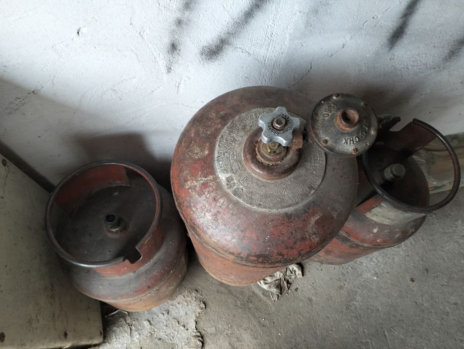 Продам газовые баллоны