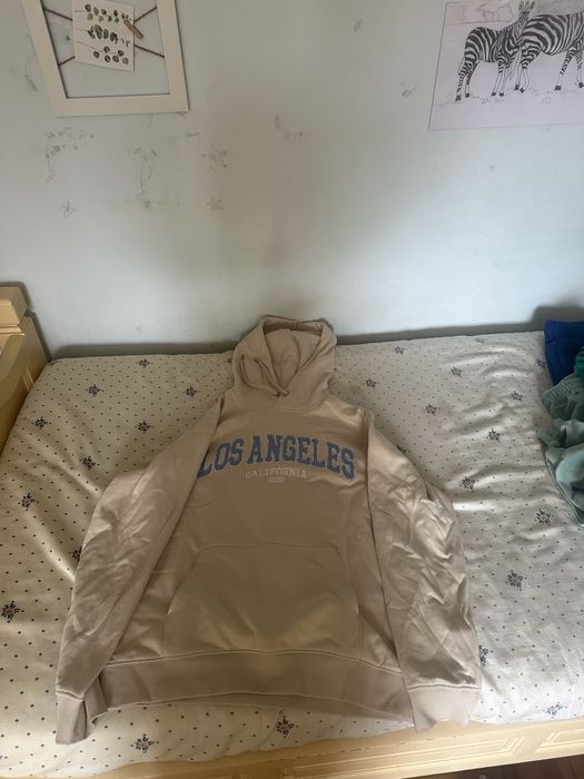 Удобни горнища подходящи за училище