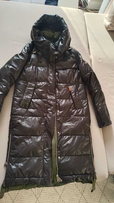 Отдам пуховик Б/У