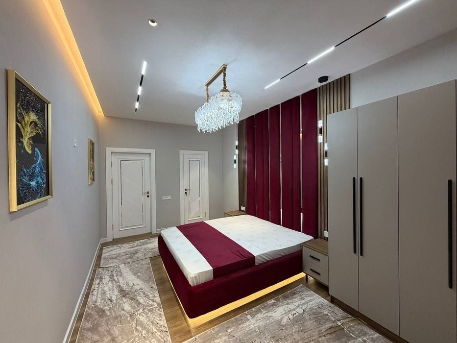 Продается 4х  комнатная квартира 115м2  2 этаж