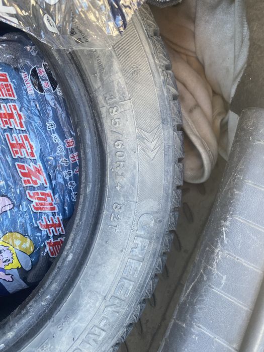 Продам 2 баллона