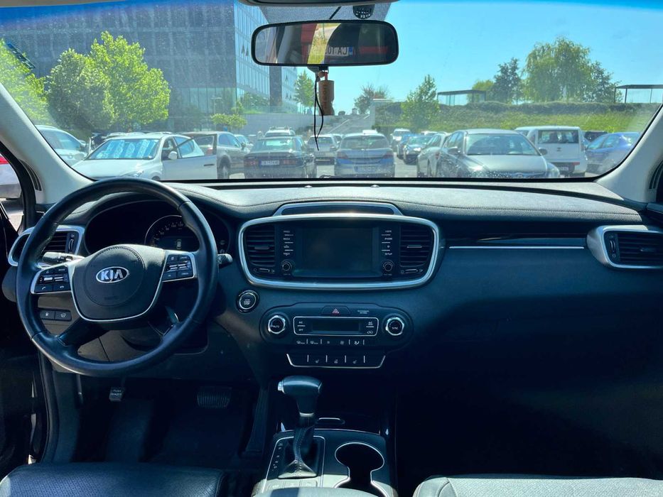 Продавам Kia Sorento EX V6 3.3 290 конски сили Пробег: 30000