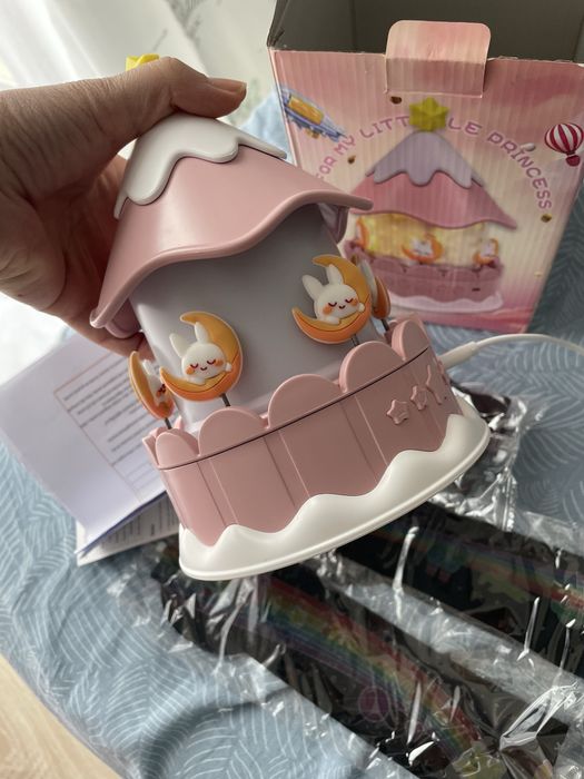 Lampa de noapte Starlight cu sunete