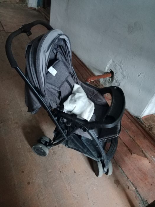 Продам коляску за 20
