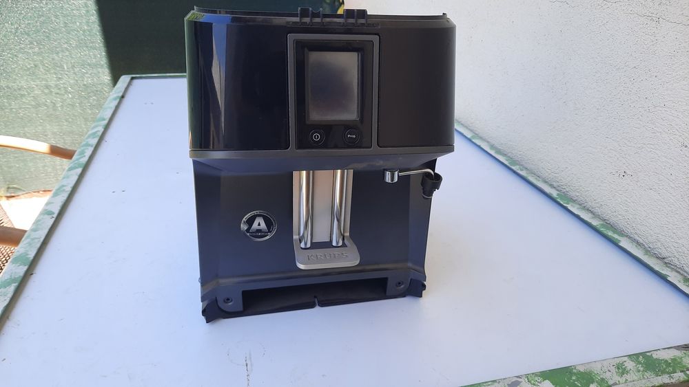 Expresor automat de cafea krups