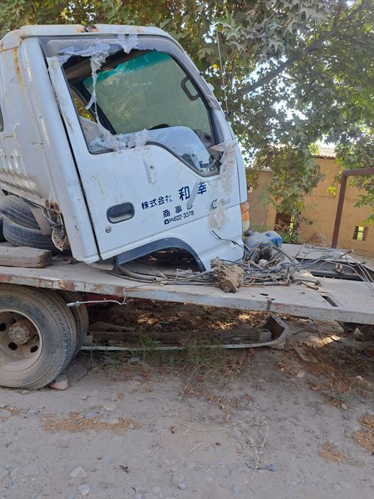 Исузу кабина отойол мотор каропка сотилади.