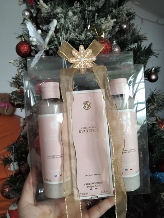 Set colecție parfum comme une evidence lapte de corp și gel de dus