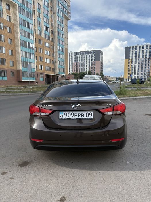 Hyundai Elantra (Хендай Элантра)