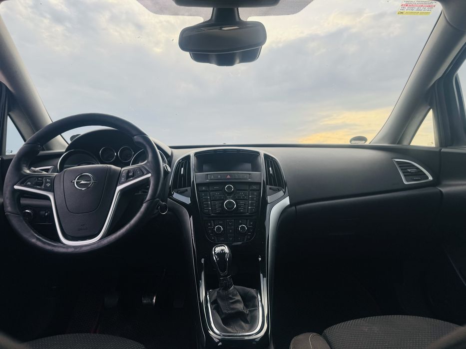 Piese auto originale Opel Astra J 1.6 D B16DTH 2015 FWD G6R