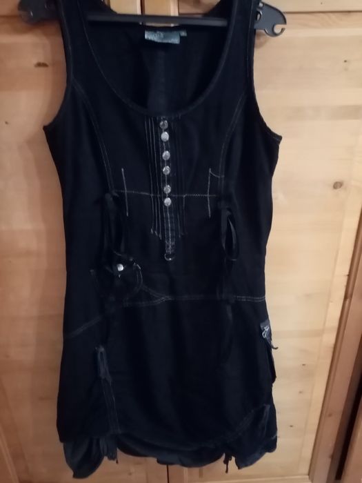 дамски рокли и блузи