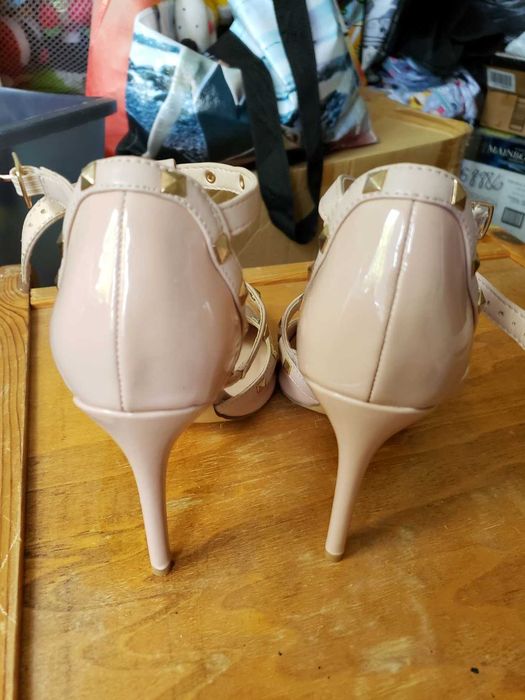 Primark Valentino Rockstuds, Нови