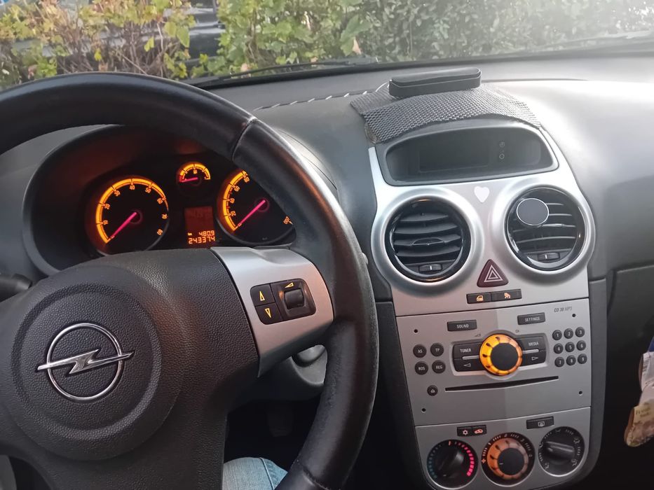 Proprietar_Opel Corsa 2013 • 1.0 Benzină + GPL