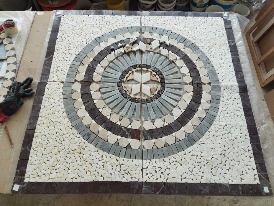 Medalioane din marmura si travertin