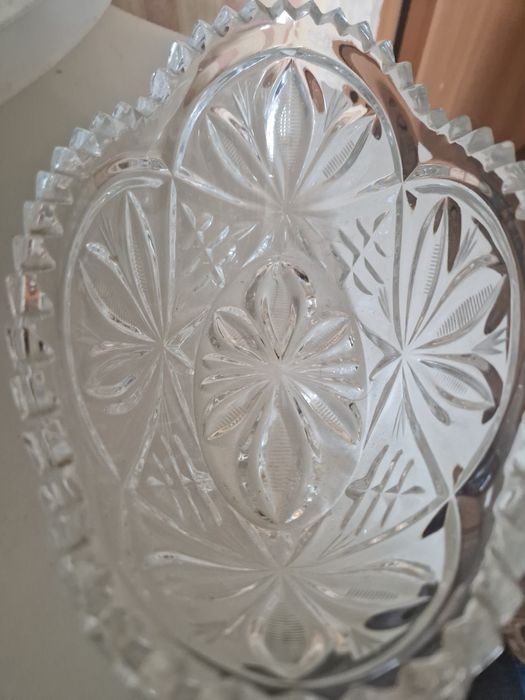 Продаю хрустальные вазы