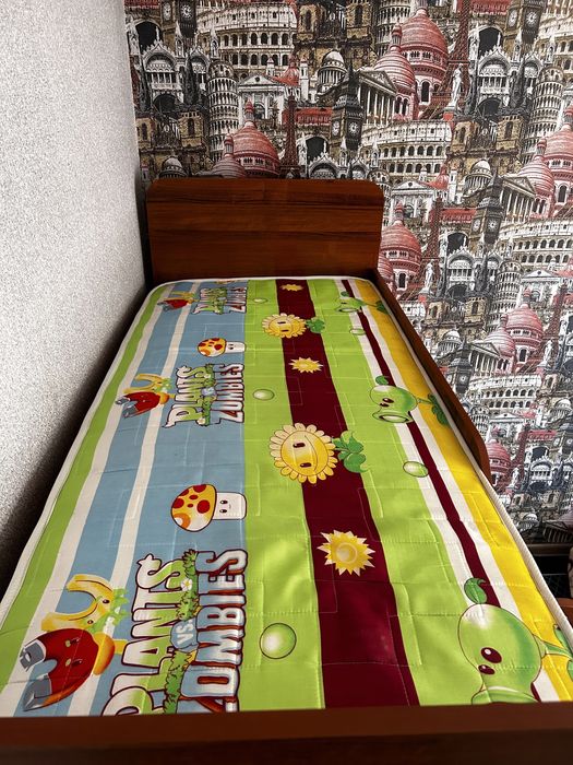 Двухъярусная кровать