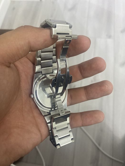 Продам часы TISSOT PRX