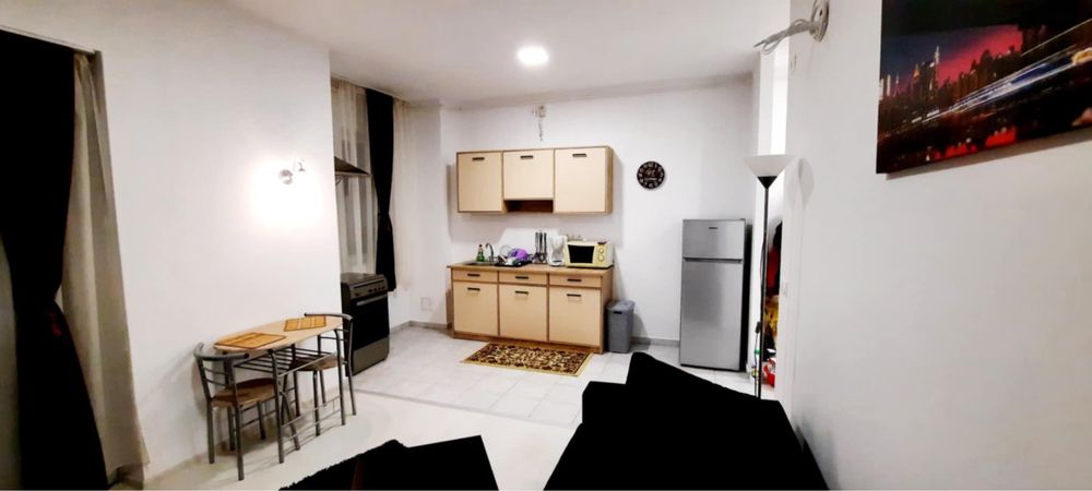 Inchiriez apartament 2 camere  Ploiesti,Cf 1 Bloc 2011
