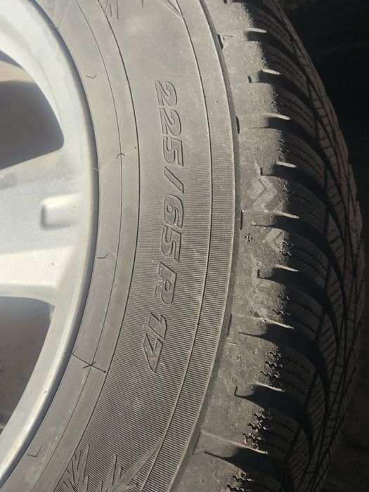 Гуми с джанти , зимни