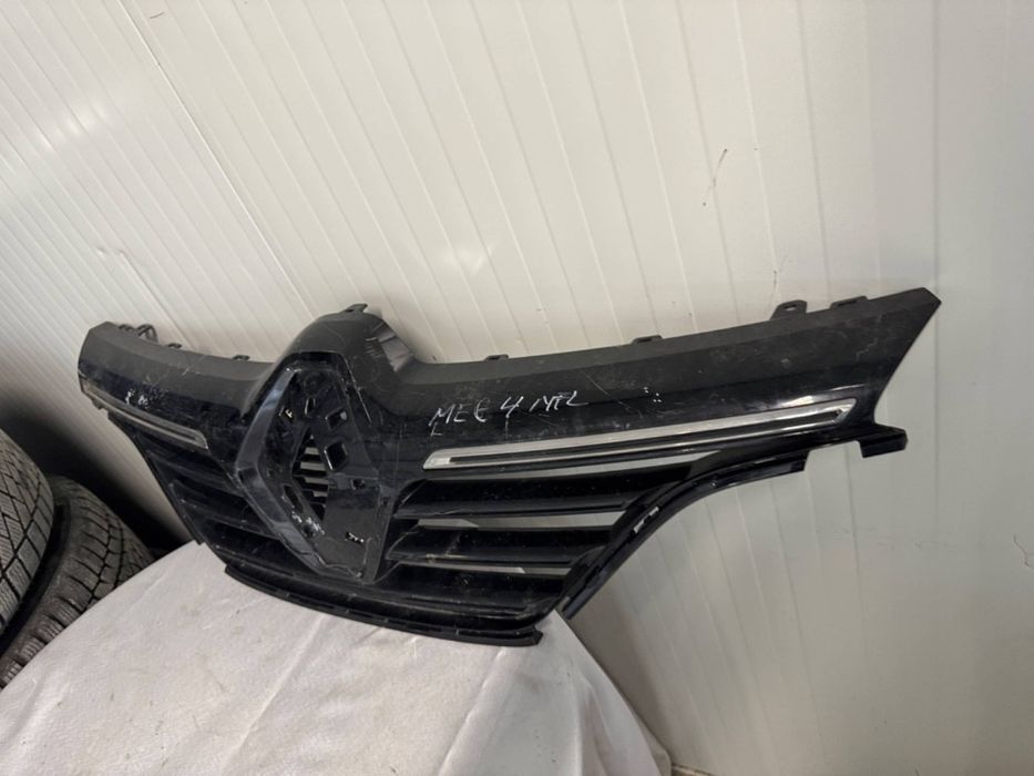 Grila centrala Renault Megane 4 Nonfacelift 2015/2016/2017/2018/2019