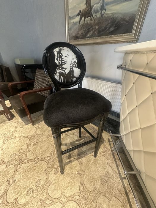 Продам барную стойку и 2 стула